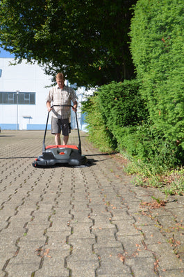 BISSELL® BigGreen BG497 | 38 inch Parking Lot Sweeper